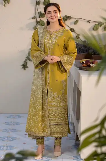 Qalamkar Most Demanding Edition 3Pc Unstitched Dhank Suit Qalamkar 3Pc Dhank unstitched suit with embroidered shirt, embroidered sleeves, embroidered border, plain back, digital printed shawl, and trouser – Pakistani designer winter wear