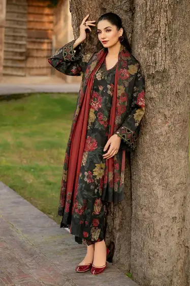 Baroque Dhank Edition 3-Piece Embroidered Winter Suit 2025 Baroque unstitched 3-piece dhank suit with embroidered neck and sleeves, digital printed dupatta, luxury winter collection 2025.